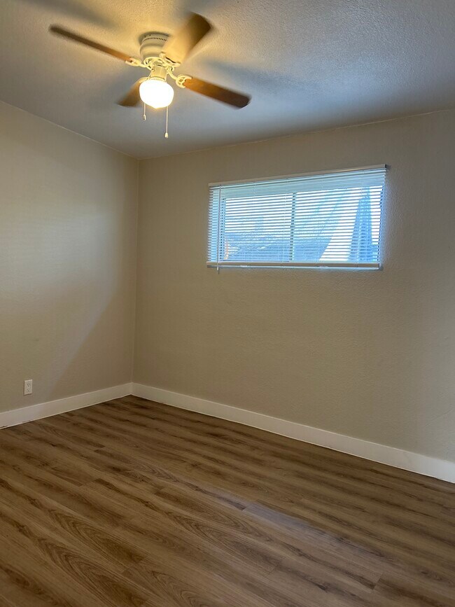 Foto del interior - 2222 W Campbell Ave