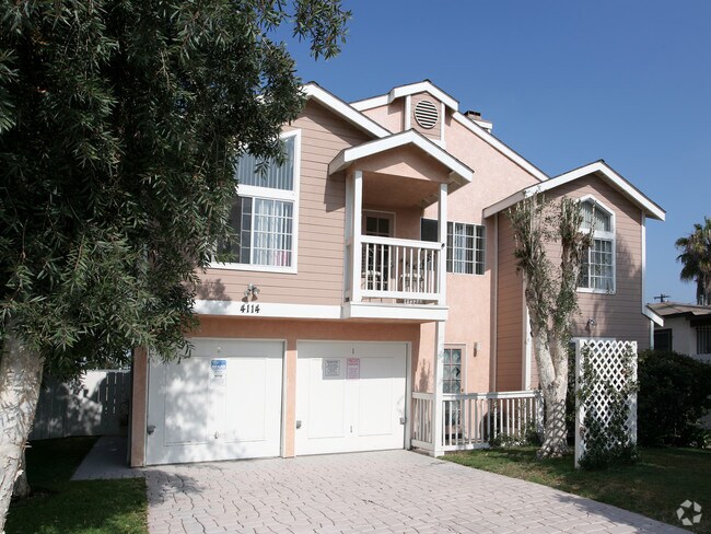 Foto del edificio - 4114 Swift Ave