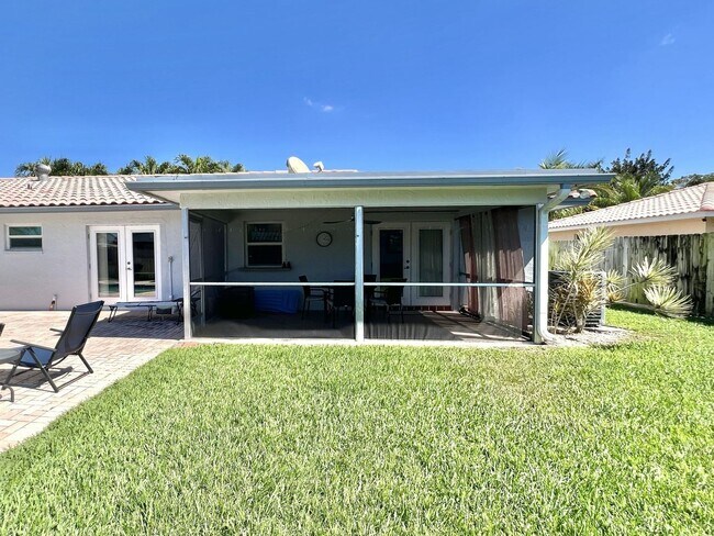 Foto del edificio - 3289 NW 25th Way