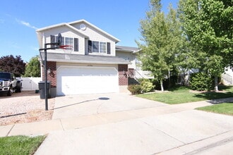 Building Photo - 2790 W 2175 S