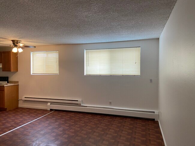 Living room - 10444 E 14th Ave