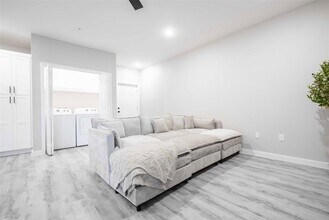 Building Photo - 2414 Penick Rd