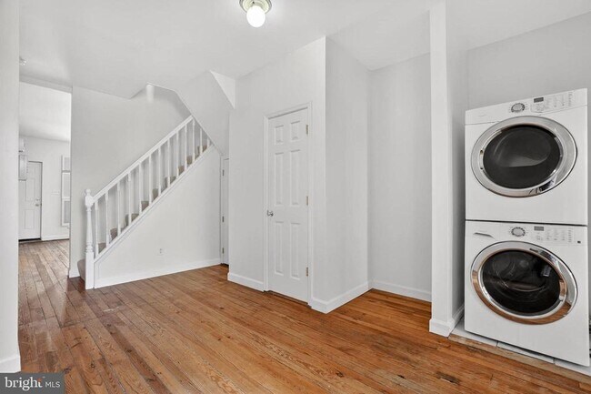 Foto del edificio - 1642 S Hanover St