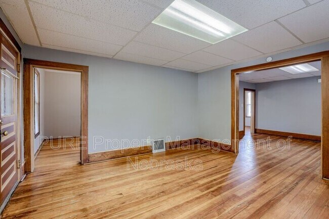 Building Photo - 748 N Platte Ave
