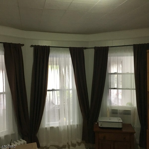 Foto del edificio - 365 Harding Ave