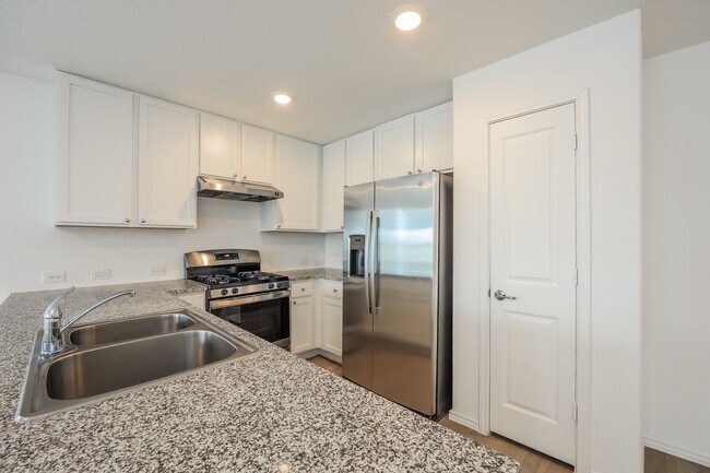 Building Photo - 11922 Cink Dr