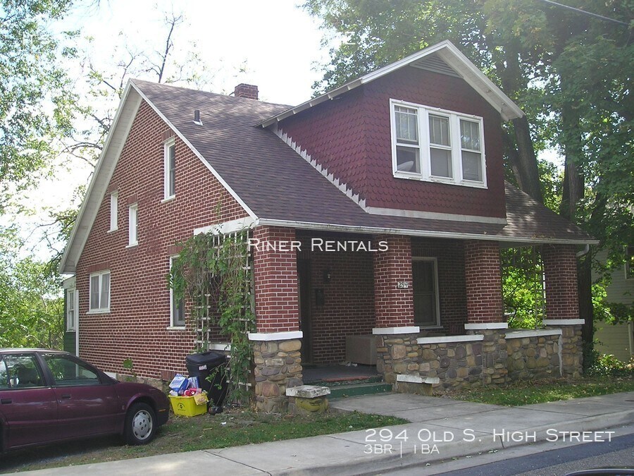 Foto principal - 294 Old S High St