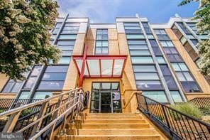 Building Photo - 1435 Chapin St NW