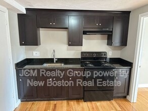 Building Photo - 108 Franklin St