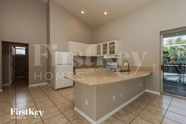 Building Photo - 3908 NW 33rd Ave