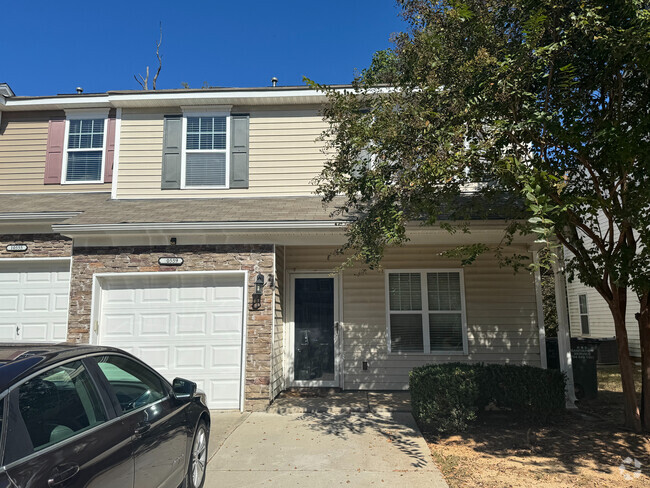 Building Photo - Room in Townhome on Bunclody Dr