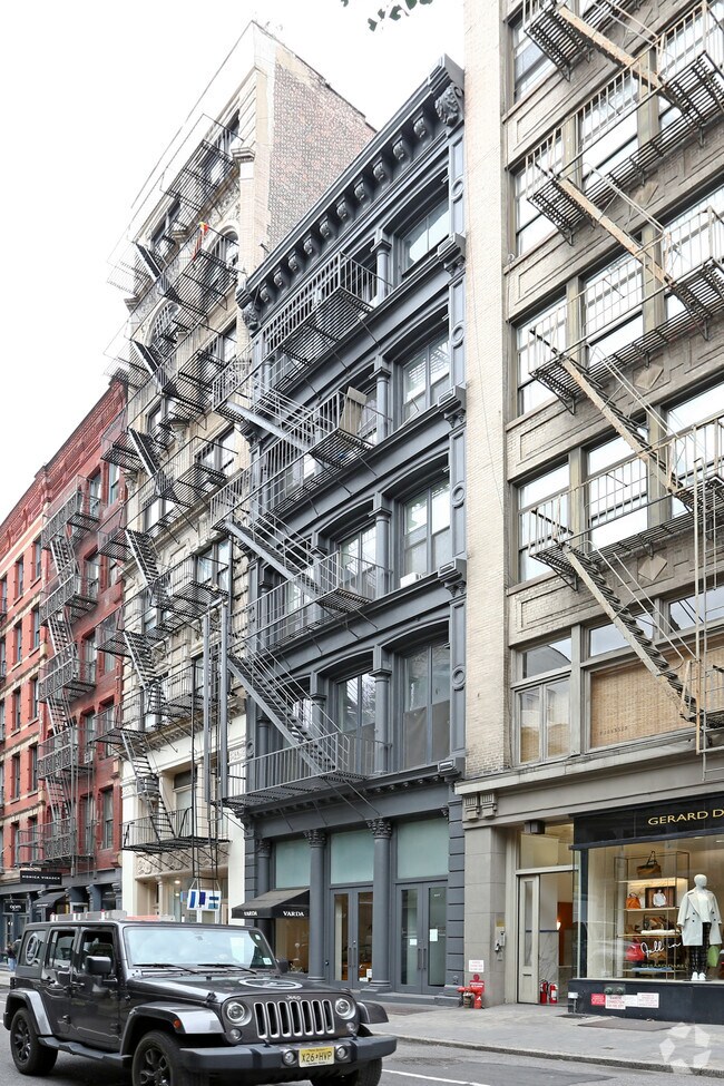 Primary Photo - 147 Spring St