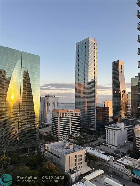 Building Photo - 1250 S Miami Ave