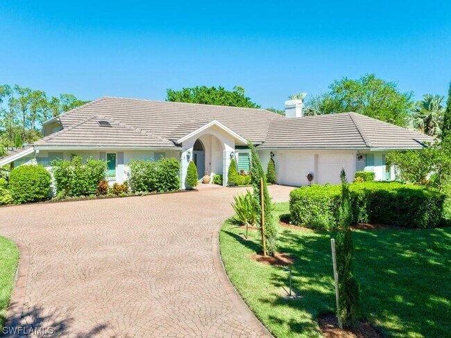 Building Photo - 4887 Pond Apple Dr S