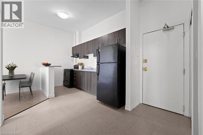 Photo du bâtiment - 27 Bridge St