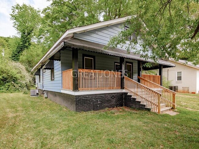 Building Photo - 392 Caulder Ave