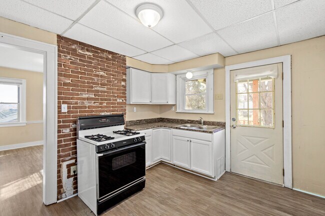 Foto del edificio - 2356 Groveland St