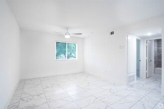 Building Photo - 4410 Bellfort Ave