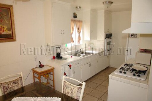 Foto del edificio - 7326 Variel Ave