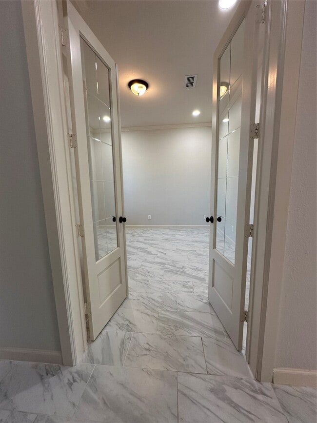 Building Photo - 2902 Iris Gable Ct