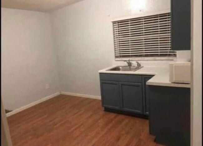 Foto del edificio - 1510 Egan Dr