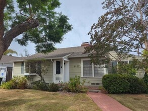 Building Photo - 4457 Simpson Ave