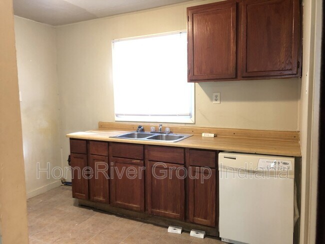 Building Photo - 6219 Raleigh Dr