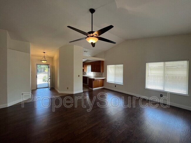 Building Photo - 1287 Wawona St