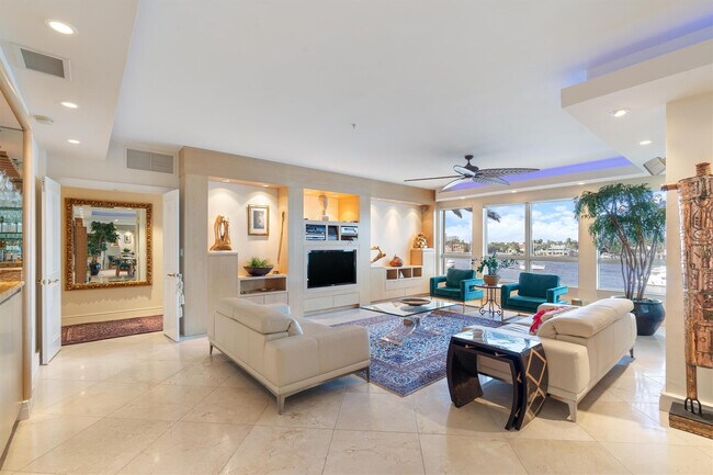 Foto del edificio - 209 N Birch Rd