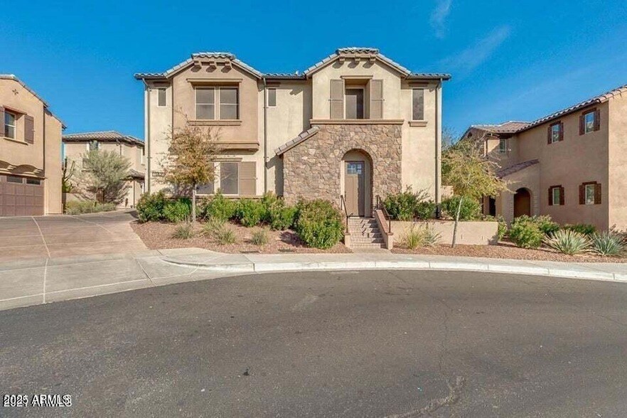 Primary Photo - 15837 S 11th Way