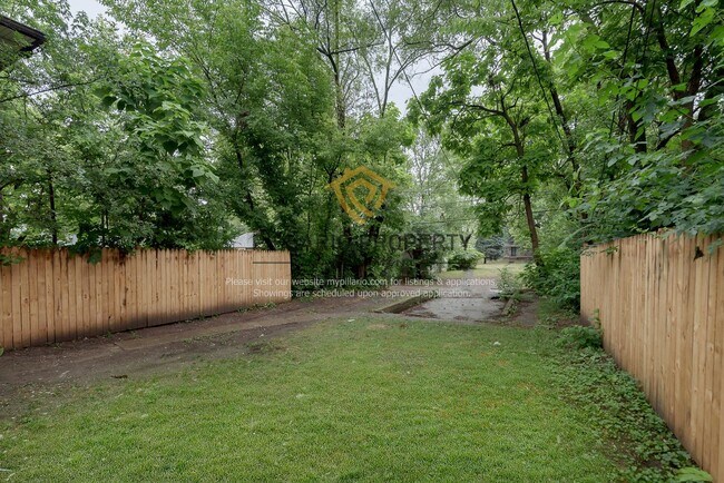 Building Photo - $500 OFF MOVE-IN SPECIAL!!! Updated 2 Bedr...