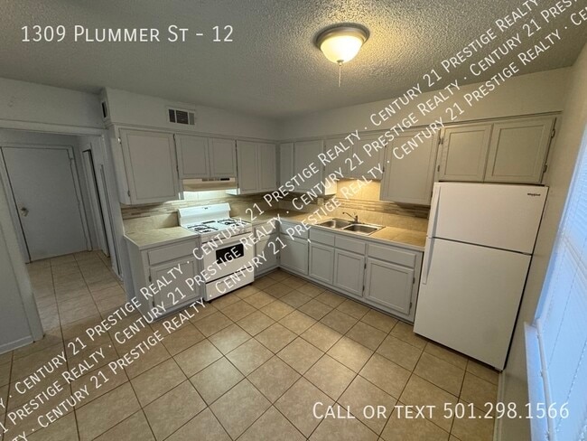 Foto del edificio - 1309 Plummer St