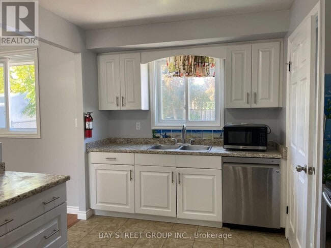 Photo du bâtiment - 172 Darlington Dr