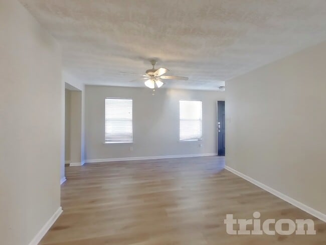 Building Photo - 21135 Wickton Ln