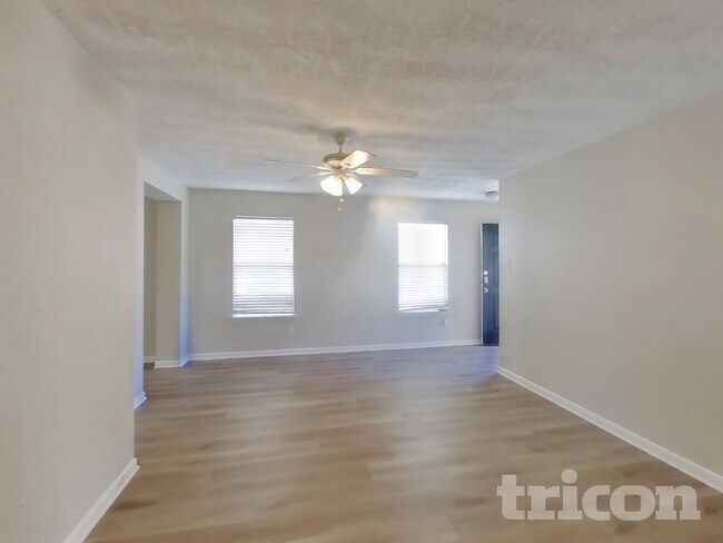 Foto del edificio - 21135 Wickton Ln