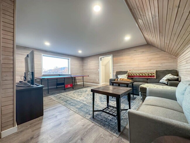 Foto del edificio - 204 Terrys Gap Loop Rd