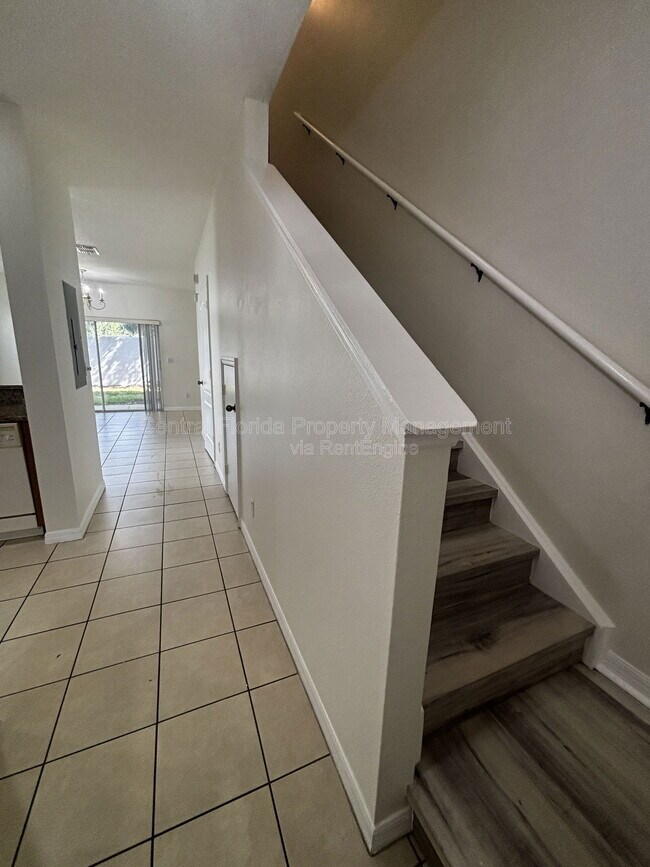 Photo - 10684 Savannah Wood Ct Townhome