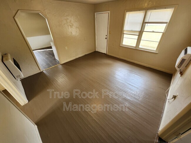 Foto del edificio - 509 N Division St