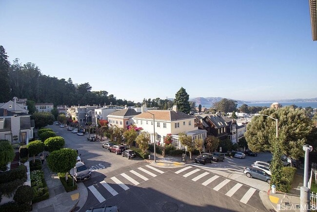 Building Photo - 2795 Green St