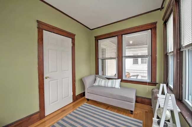Building Photo - 36 Pembroke Ave