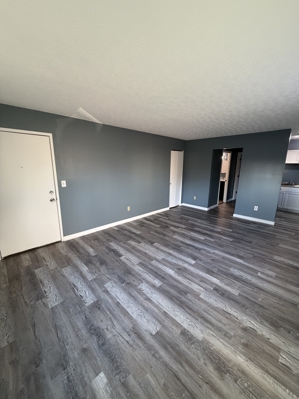 Building Photo - 4102 South Ave