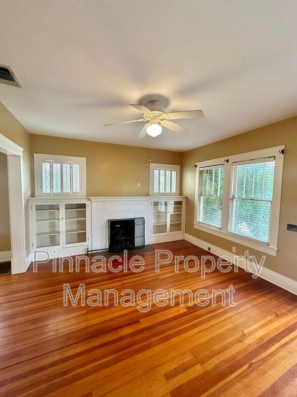 Building Photo - 409 S Washington St