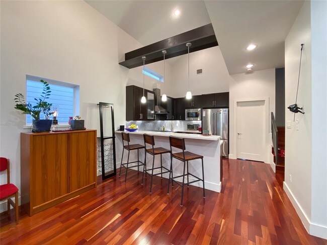 Foto del edificio - 2415 Langston St