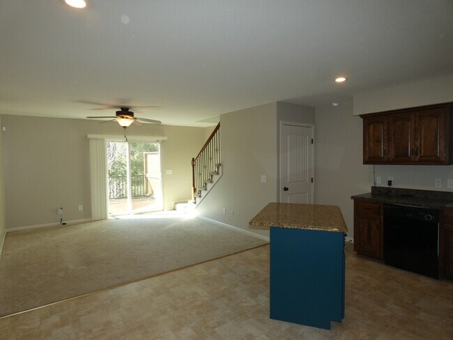 Building Photo - Townhome in Northland-4030 N Hardesty Ave