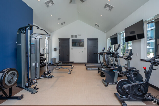 Fitness Center - Oakbrook Townhomes