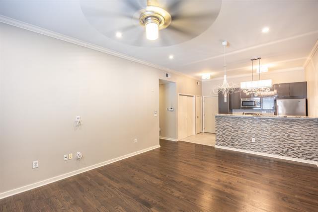 Building Photo - 3015 Bryan St