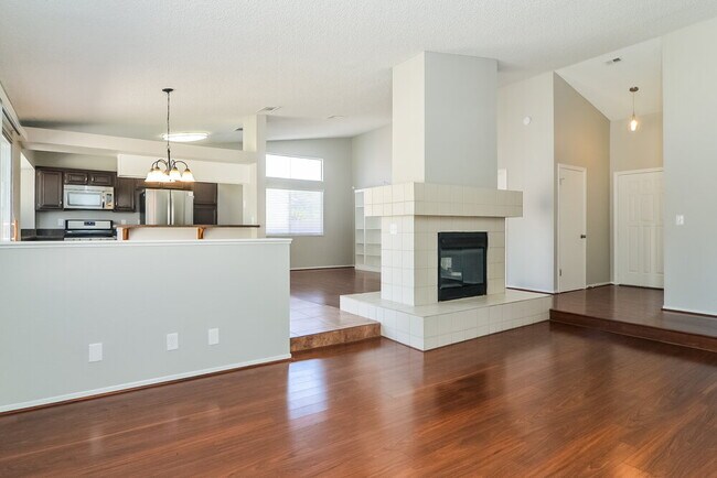 Building Photo - 234 Comanche Ct