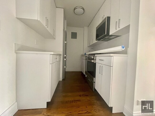 Building Photo - East 82nd Street