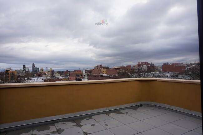 Foto del edificio - 761 55th St