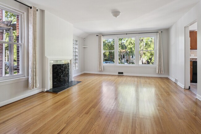 Foto del edificio - 5419 N Virginia Ave